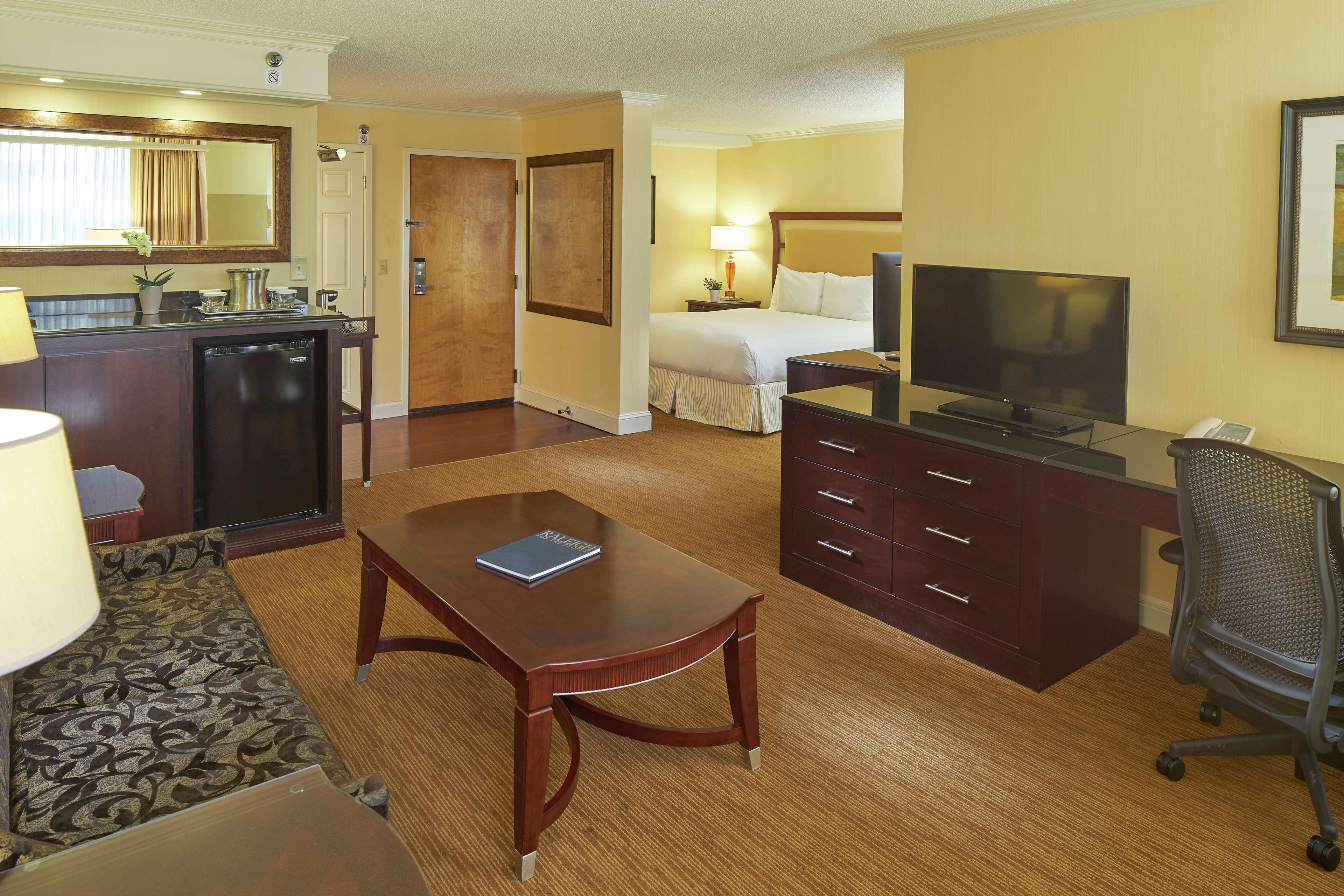 Hilton Raleigh North Hills Hotel Quarto foto