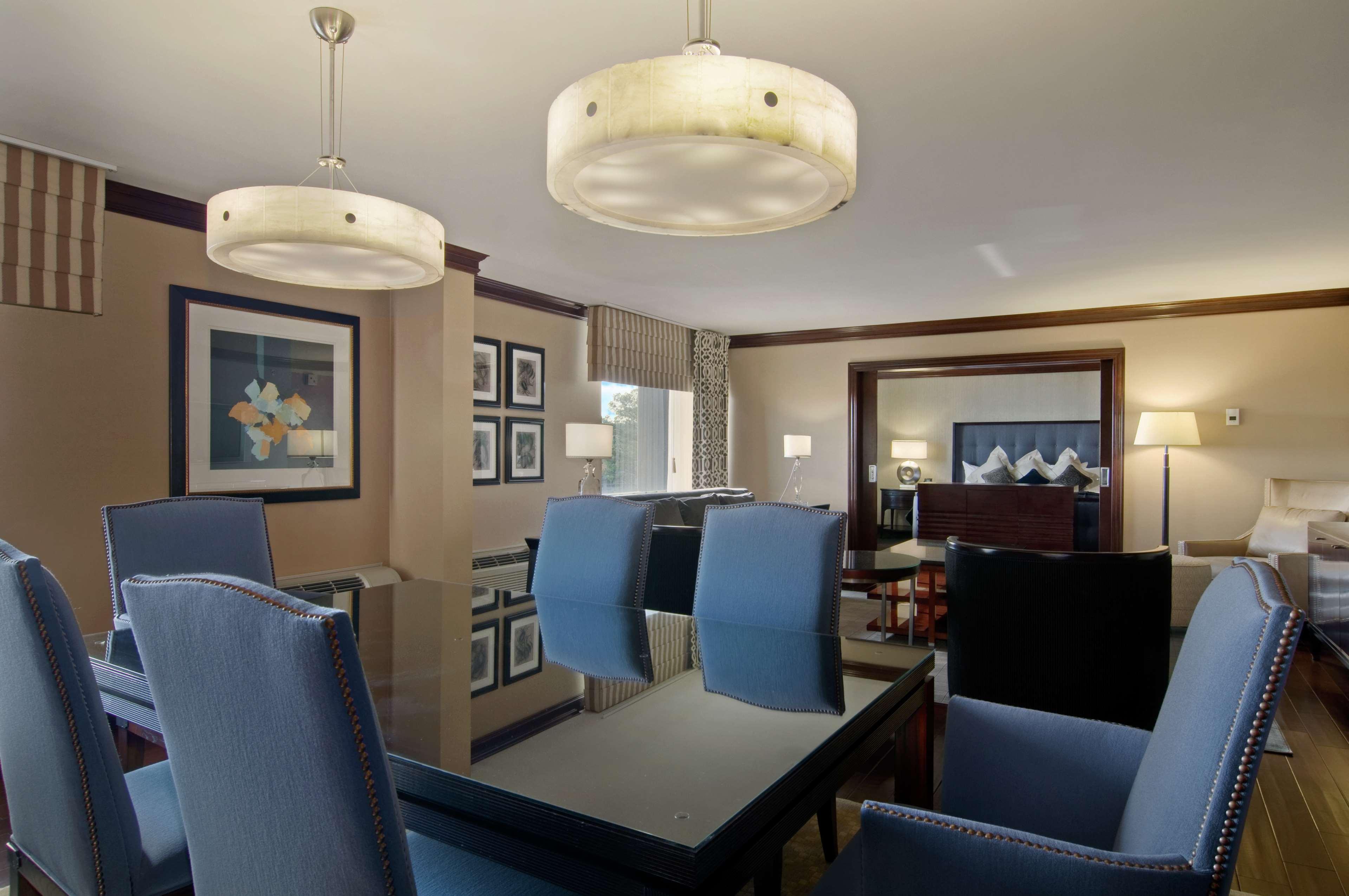 Hilton Raleigh North Hills Hotel Exterior foto