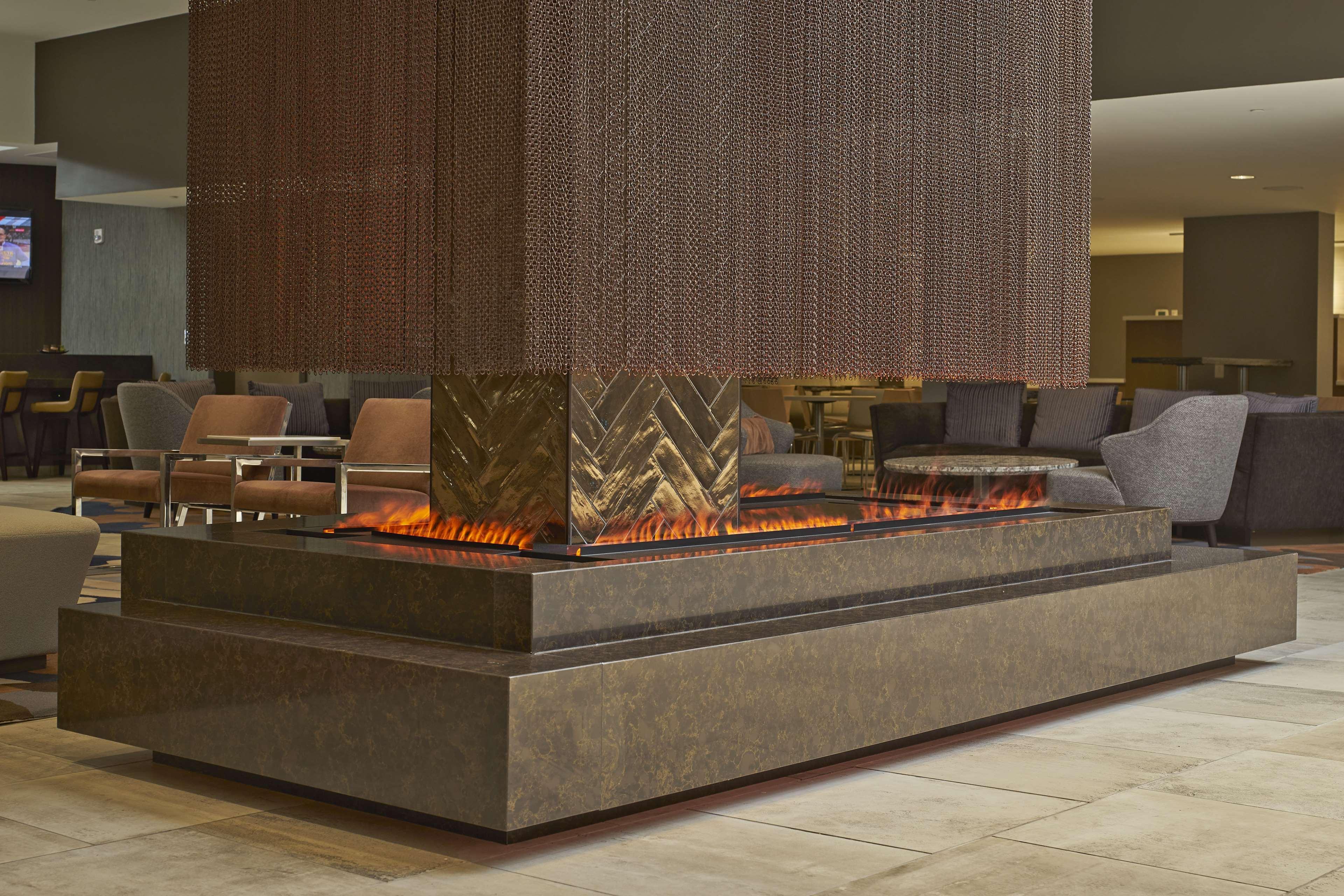 Hilton Raleigh North Hills Hotel Interior foto