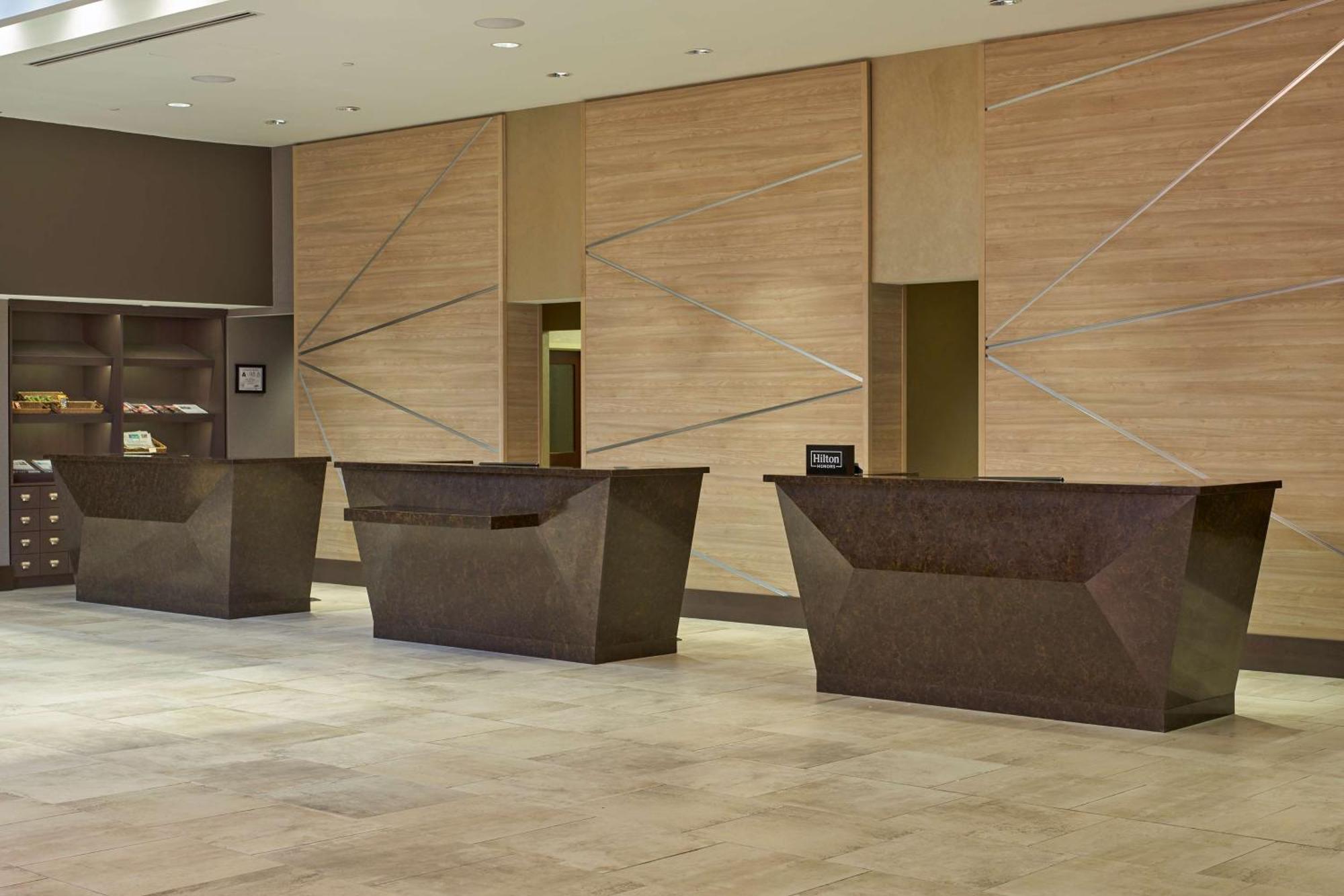 Hilton Raleigh North Hills Hotel Exterior foto