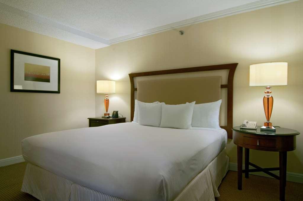Hilton Raleigh North Hills Hotel Quarto foto